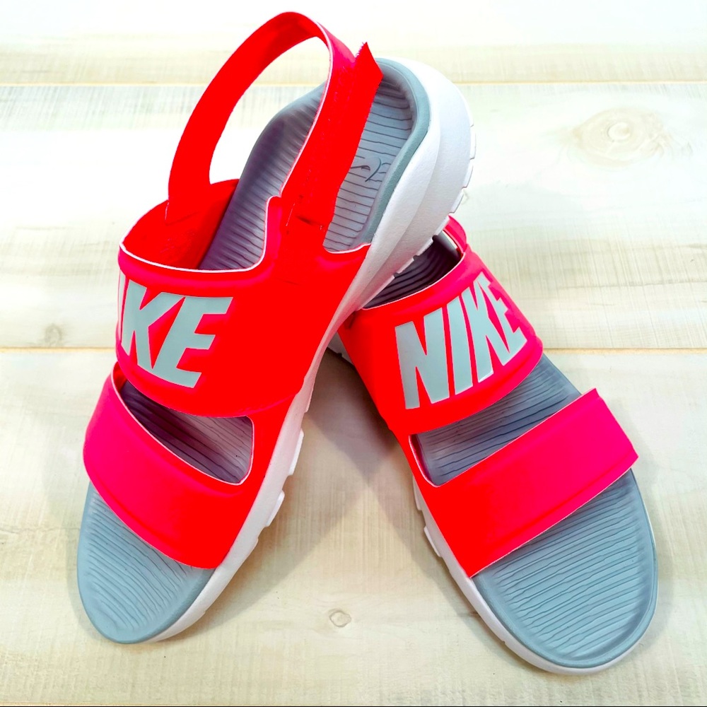 NWOT Nike Tanjun Double Strap Sandals Sz 9 - Picture 4 of 8
